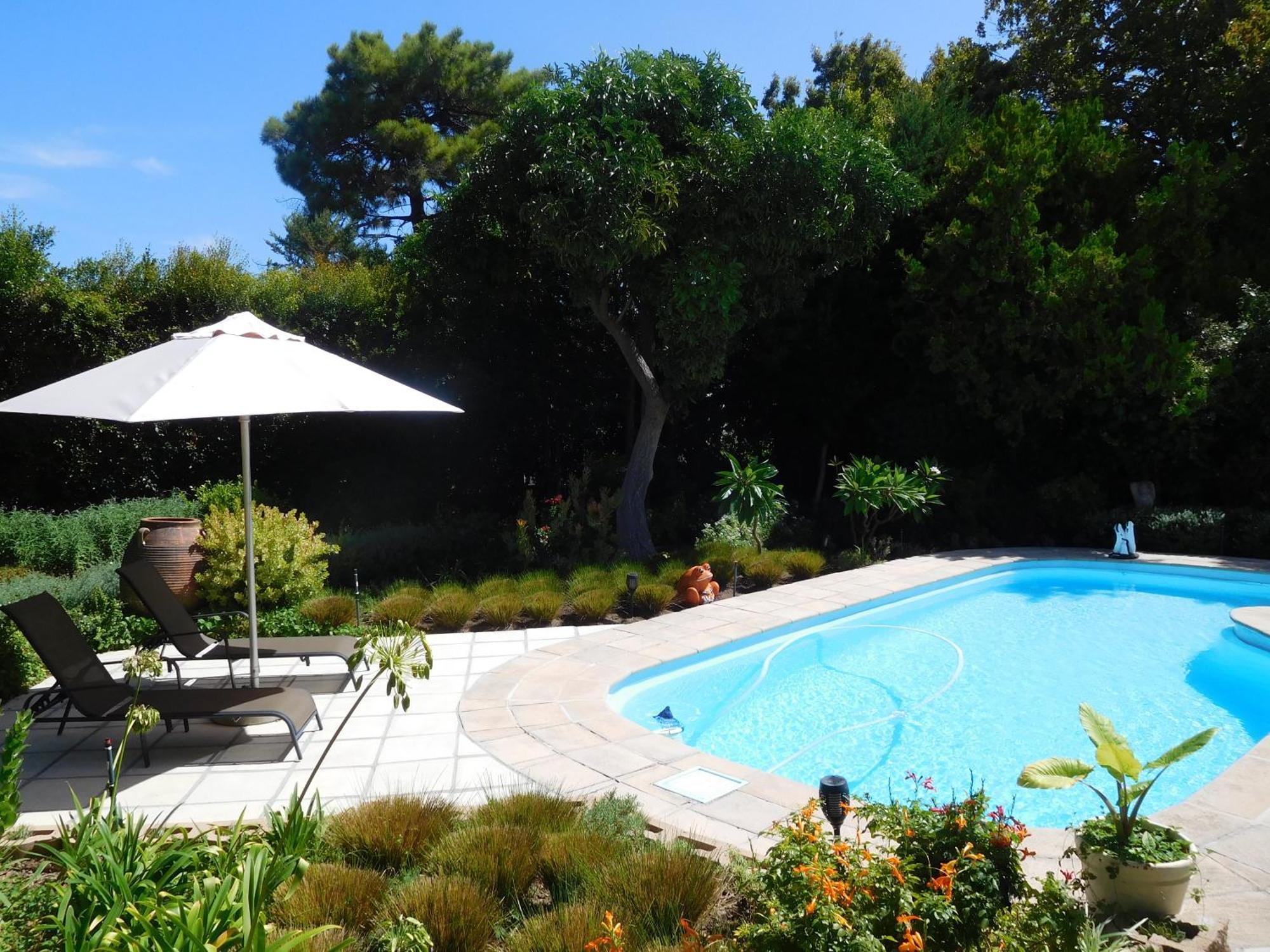 Garden- Pool Flat With Solar Electricity 서머싯웨스트 외부 사진